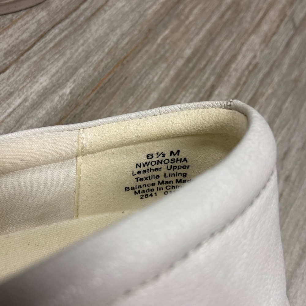 Shoes - Picture 3 of 3